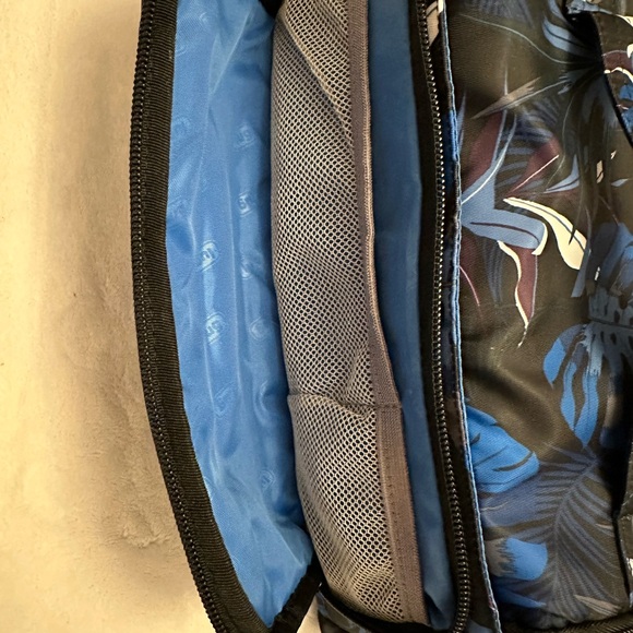 Lug Trolley Cosmetic Case in Botanical Black - Picture 12 of 12